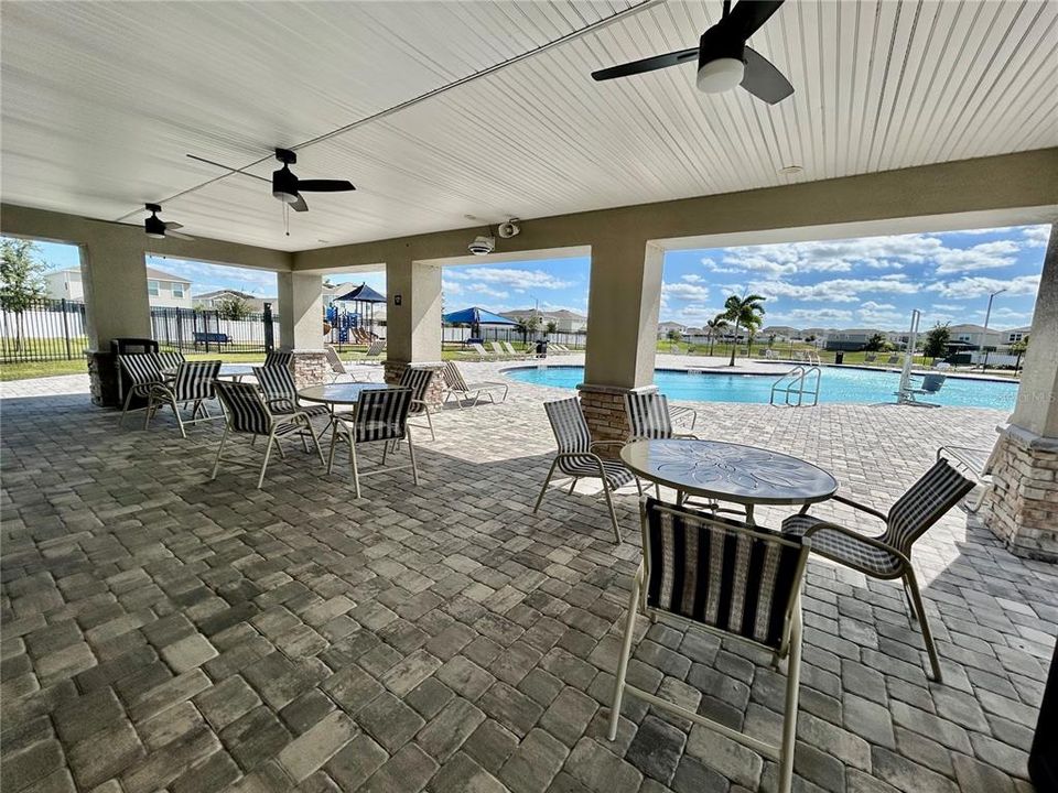 На продажу: $375,000 (3 спален, 2 ванн, 1479 Квадратных фут)