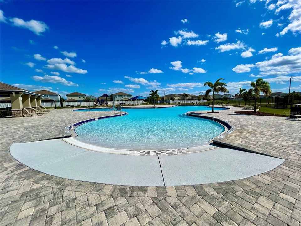 На продажу: $375,000 (3 спален, 2 ванн, 1479 Квадратных фут)