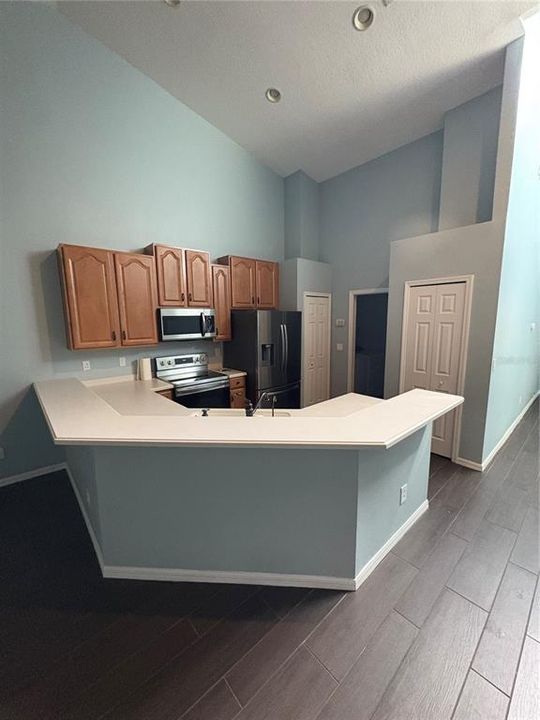 For Rent: $1,950 (2 beds, 2 baths, 1419 Square Feet)