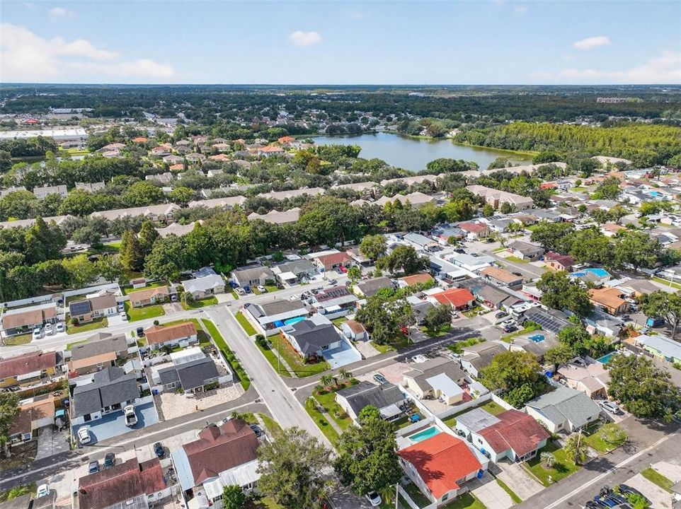 Под контрактом: $359,000 (2 спален, 2 ванн, 1320 Квадратных фут)