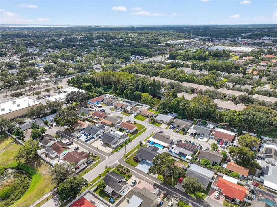 Под контрактом: $359,000 (2 спален, 2 ванн, 1320 Квадратных фут)