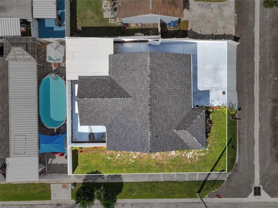 Под контрактом: $359,000 (2 спален, 2 ванн, 1320 Квадратных фут)