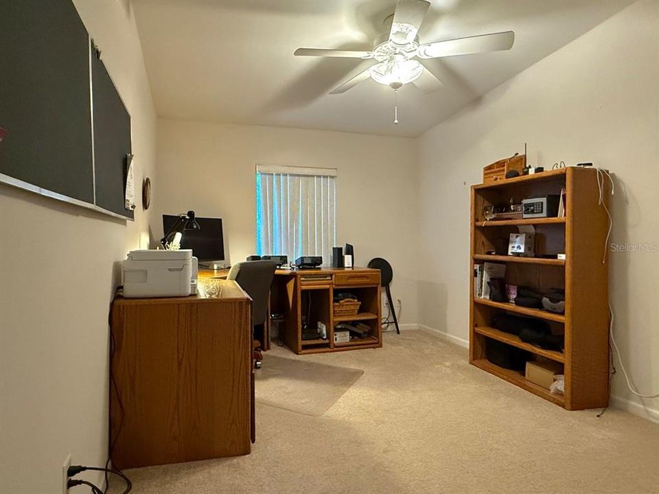 Active With Contract: $299,900 (3 beds, 3 baths, 1829 Square Feet)