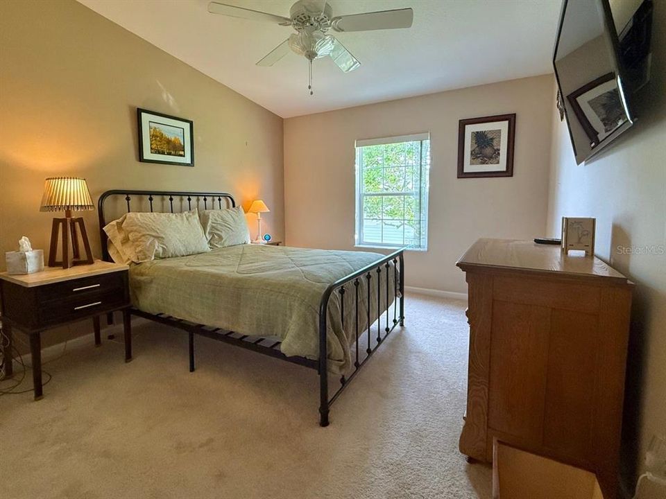 Active With Contract: $299,900 (3 beds, 3 baths, 1829 Square Feet)