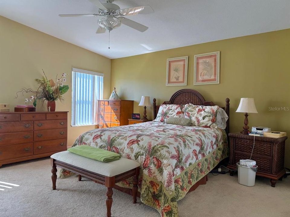 Active With Contract: $299,900 (3 beds, 3 baths, 1829 Square Feet)