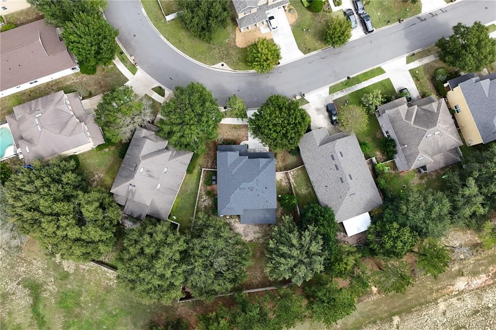 Activo con contrato: $429,999 (3 camas, 2 baños, 2512 Pies cuadrados)