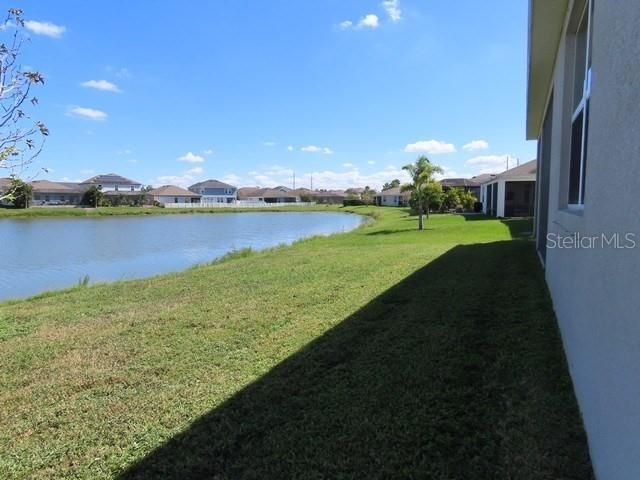 На продажу: $399,900 (4 спален, 2 ванн, 2068 Квадратных фут)