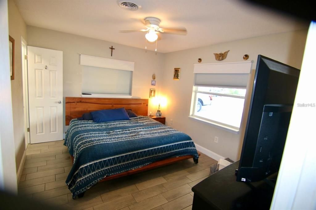 For Sale: $549,000 (3 beds, 2 baths, 1340 Square Feet)