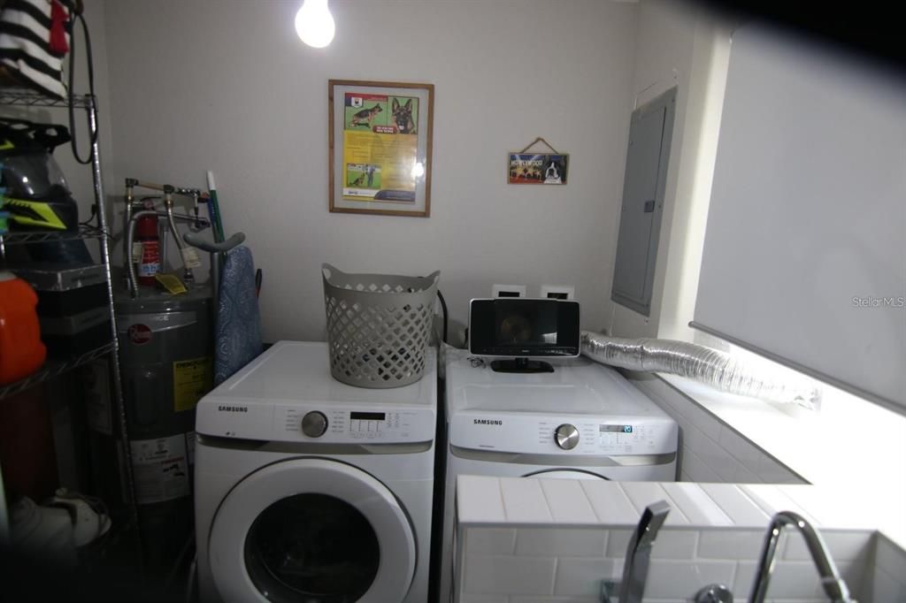 For Sale: $549,000 (3 beds, 2 baths, 1340 Square Feet)