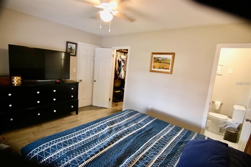 For Sale: $549,000 (3 beds, 2 baths, 1340 Square Feet)