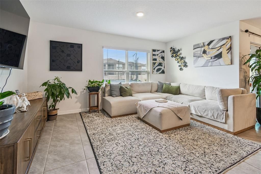 For Sale: $364,900 (4 beds, 2 baths, 1846 Square Feet)