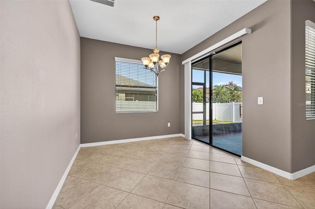 For Rent: $2,600 (3 beds, 2 baths, 1754 Square Feet)