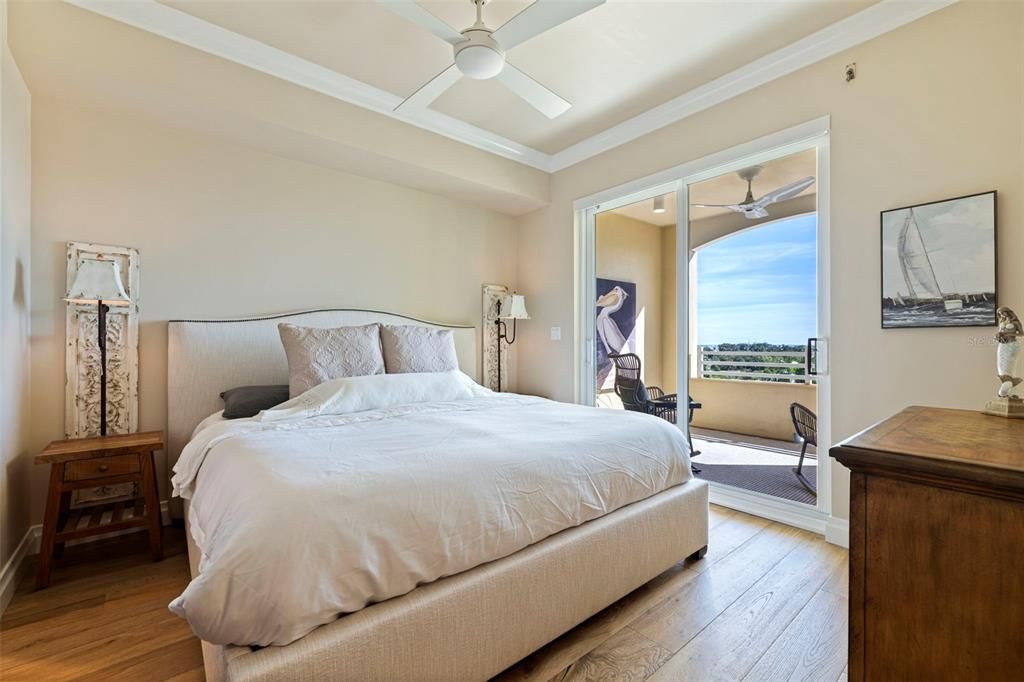 Activo con contrato: $2,995,000 (3 camas, 3 baños, 2746 Pies cuadrados)