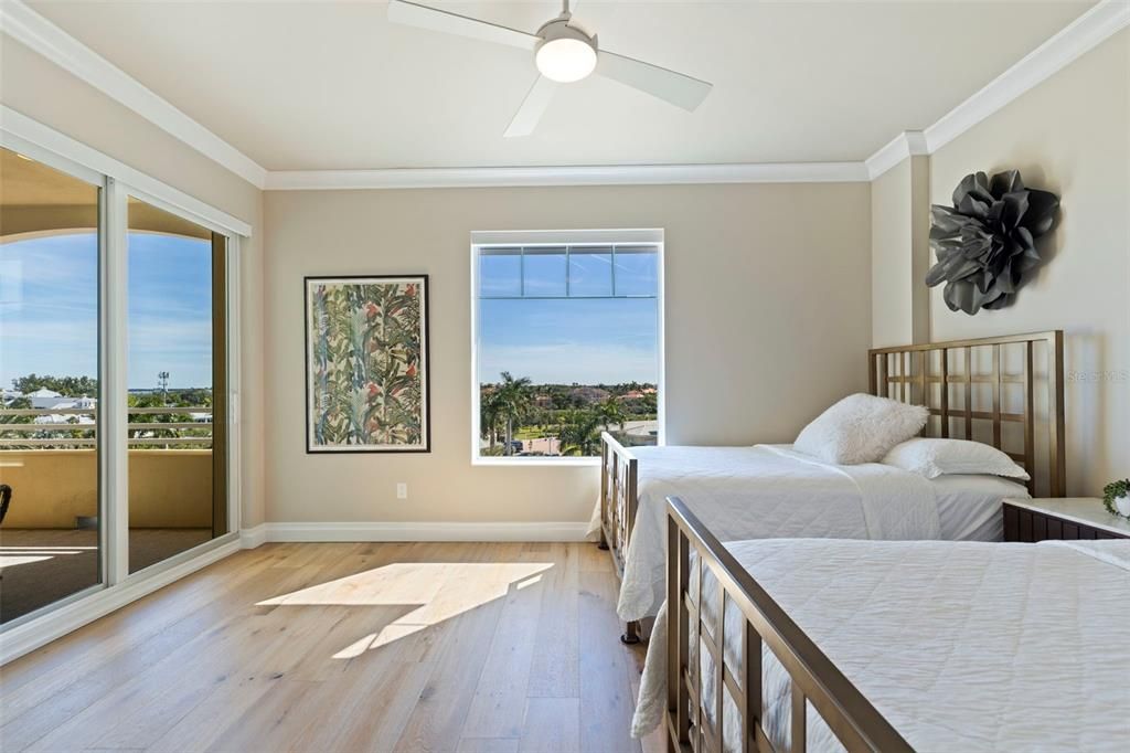 Activo con contrato: $2,995,000 (3 camas, 3 baños, 2746 Pies cuadrados)