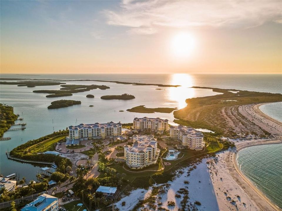 Activo con contrato: $2,995,000 (3 camas, 3 baños, 2746 Pies cuadrados)