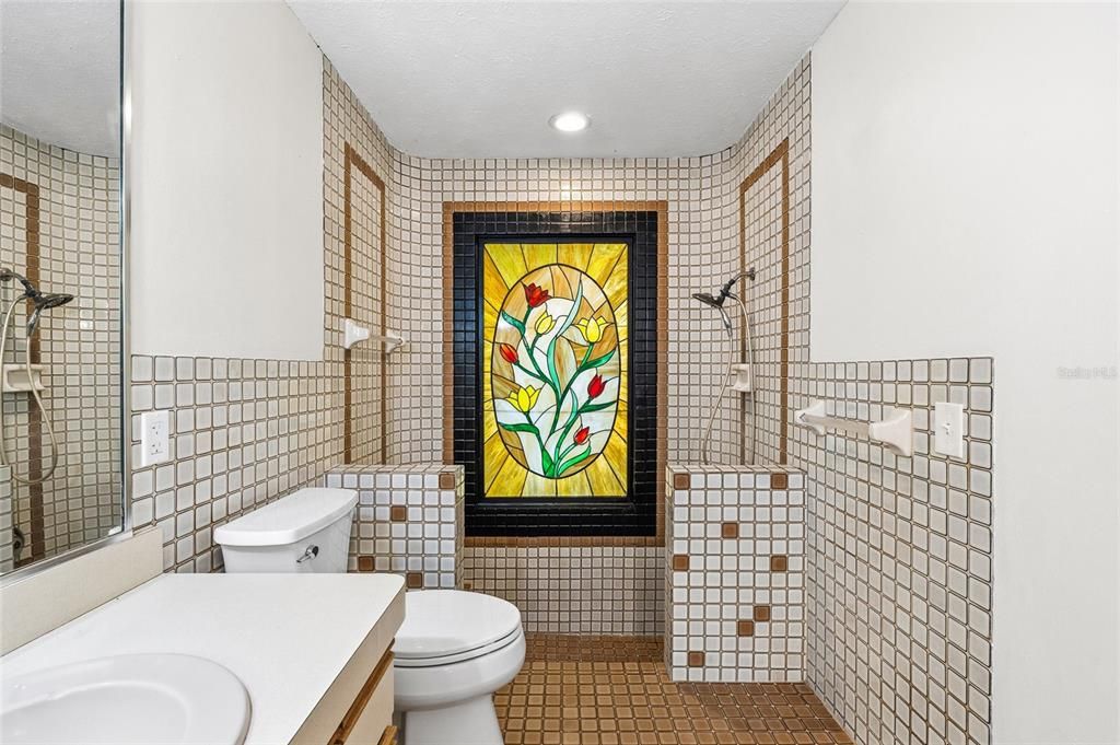 For Sale: $315,000 (3 beds, 2 baths, 1914 Square Feet)