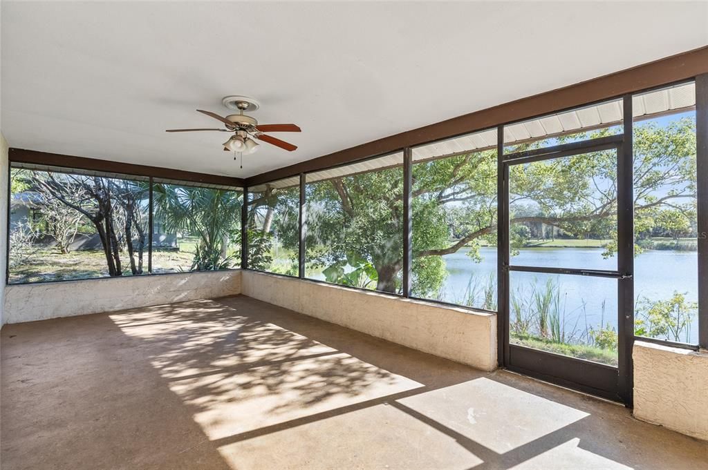 For Sale: $315,000 (3 beds, 2 baths, 1914 Square Feet)