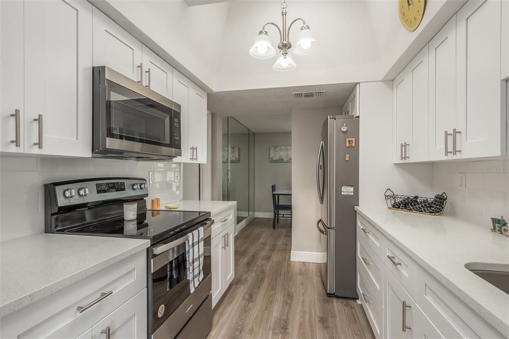 待售: $310,000 (3 贝兹, 2 浴室, 1298 平方英尺)