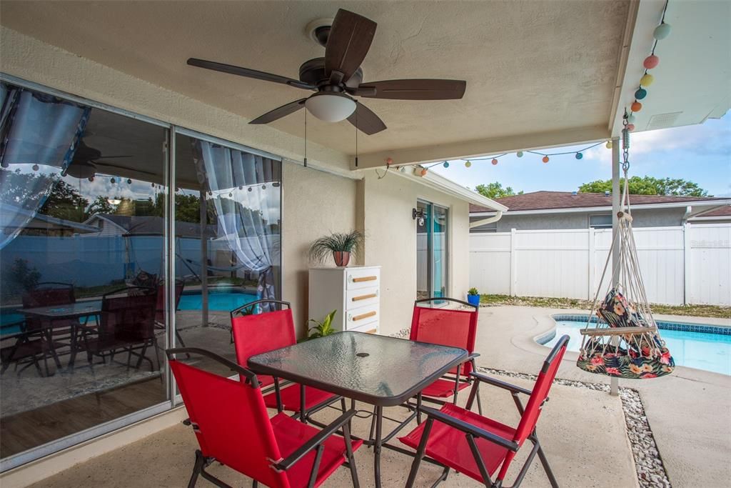 待售: $310,000 (3 贝兹, 2 浴室, 1298 平方英尺)