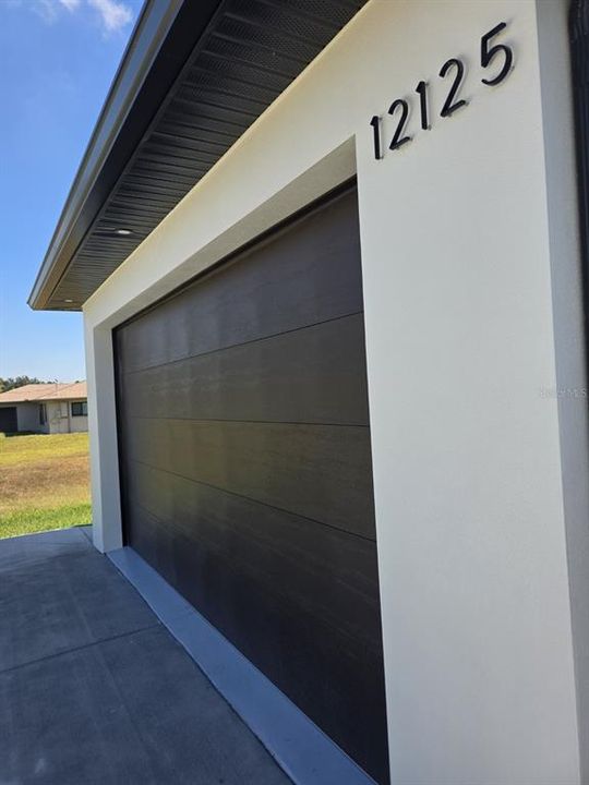 For Sale: $399,000 (3 beds, 2 baths, 1703 Square Feet)