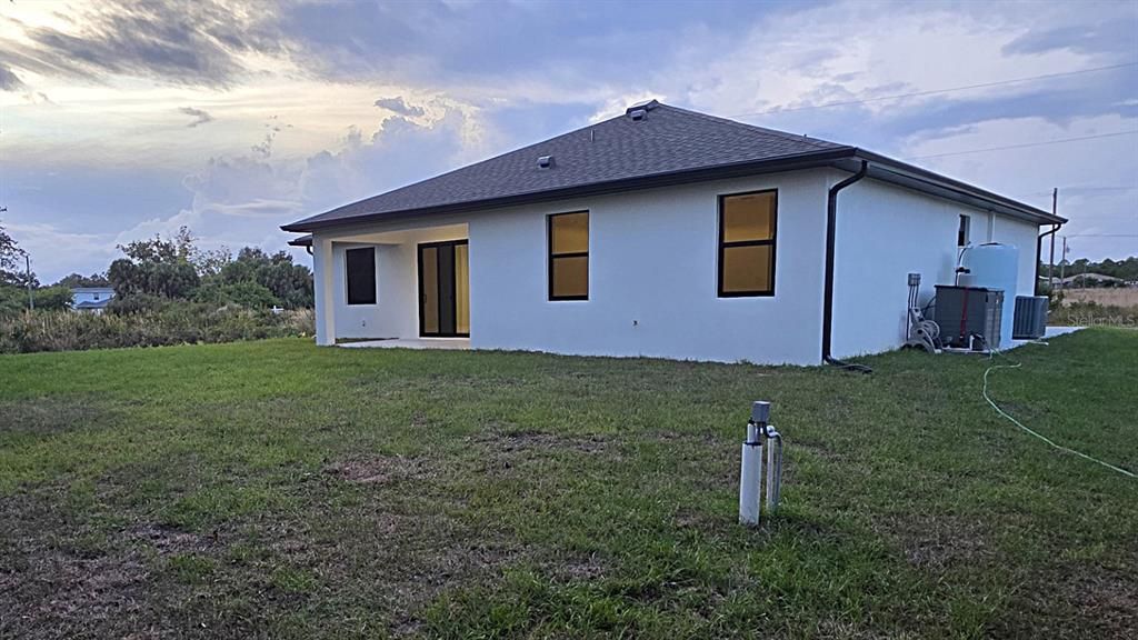 For Sale: $399,000 (3 beds, 2 baths, 1703 Square Feet)