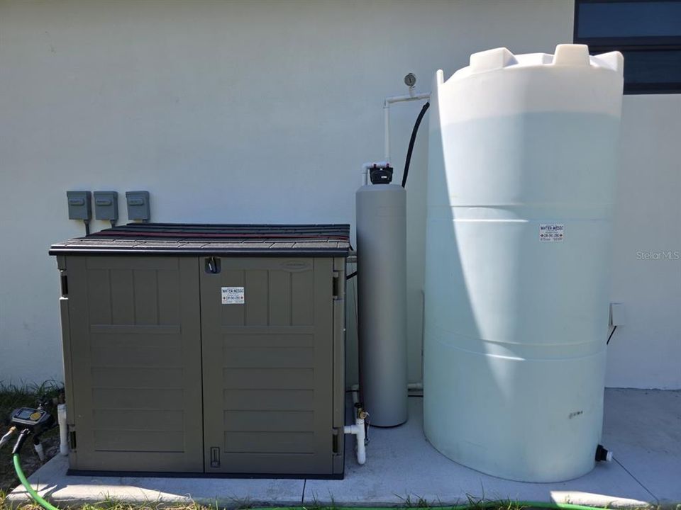 For Sale: $399,000 (3 beds, 2 baths, 1703 Square Feet)