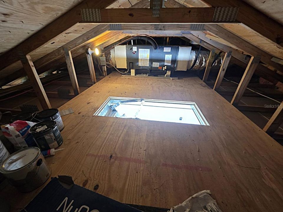 For Sale: $399,000 (3 beds, 2 baths, 1703 Square Feet)