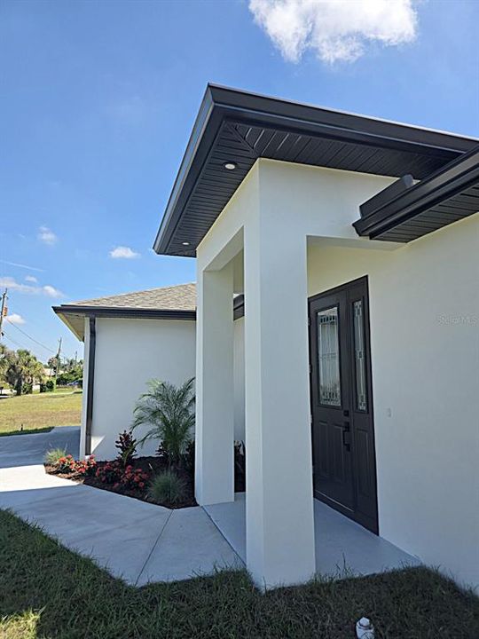 For Sale: $399,000 (3 beds, 2 baths, 1703 Square Feet)