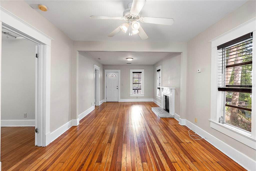 For Sale: $899,000 (4 beds, 3 baths, 1782 Square Feet)