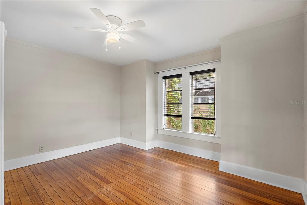 For Sale: $899,000 (4 beds, 3 baths, 1782 Square Feet)