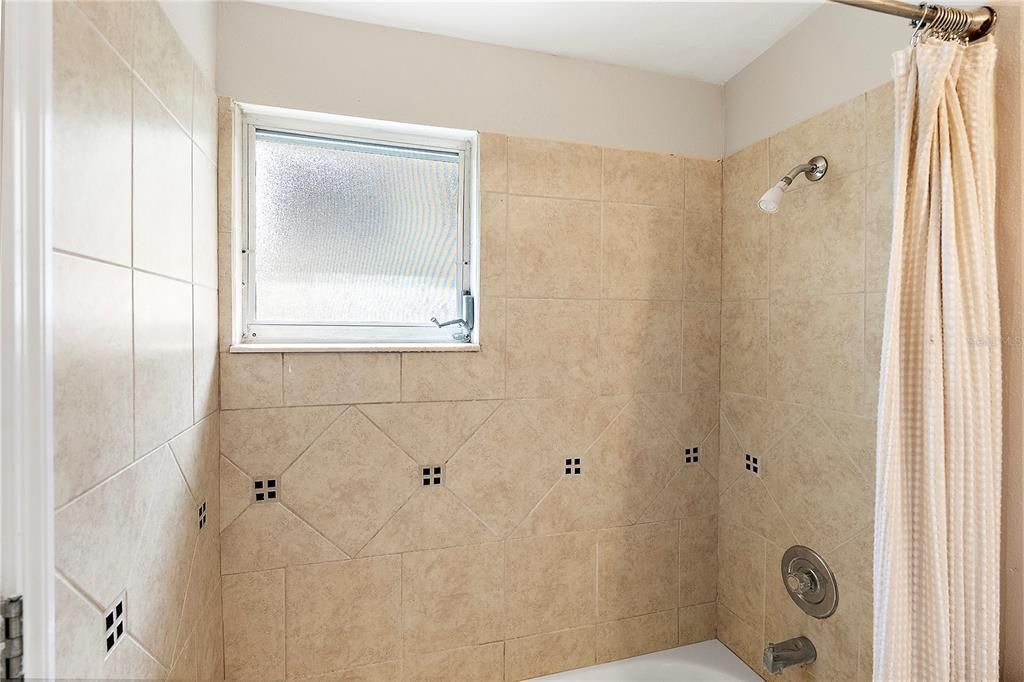 For Sale: $899,000 (4 beds, 3 baths, 1782 Square Feet)