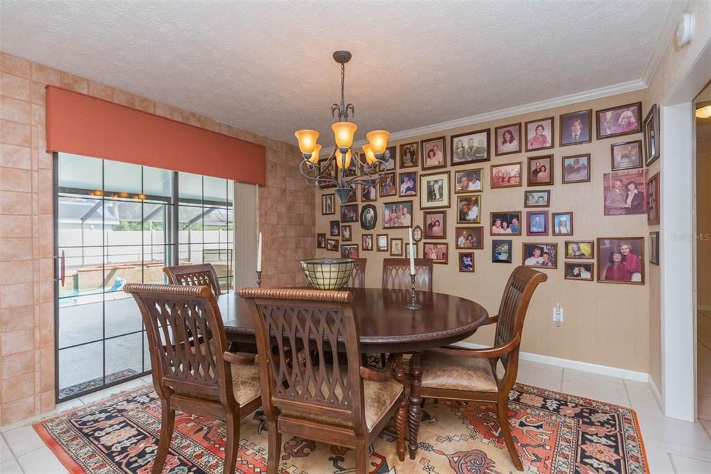 For Sale: $474,000 (4 beds, 2 baths, 1546 Square Feet)