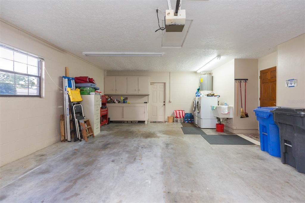 For Sale: $474,000 (4 beds, 2 baths, 1546 Square Feet)