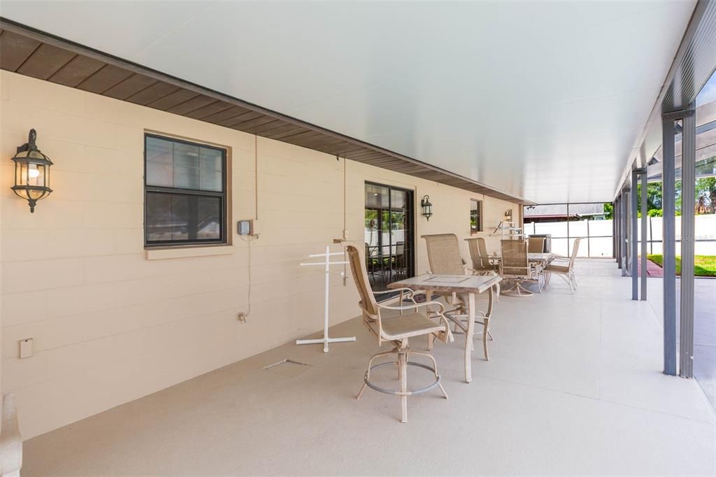 For Sale: $474,000 (4 beds, 2 baths, 1546 Square Feet)