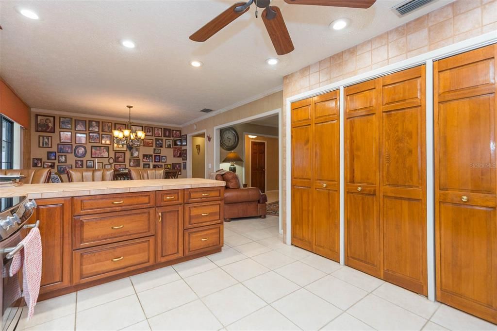 For Sale: $474,000 (4 beds, 2 baths, 1546 Square Feet)