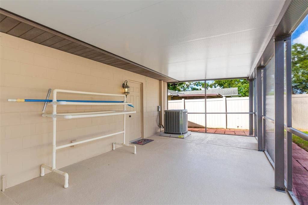 For Sale: $474,000 (4 beds, 2 baths, 1546 Square Feet)