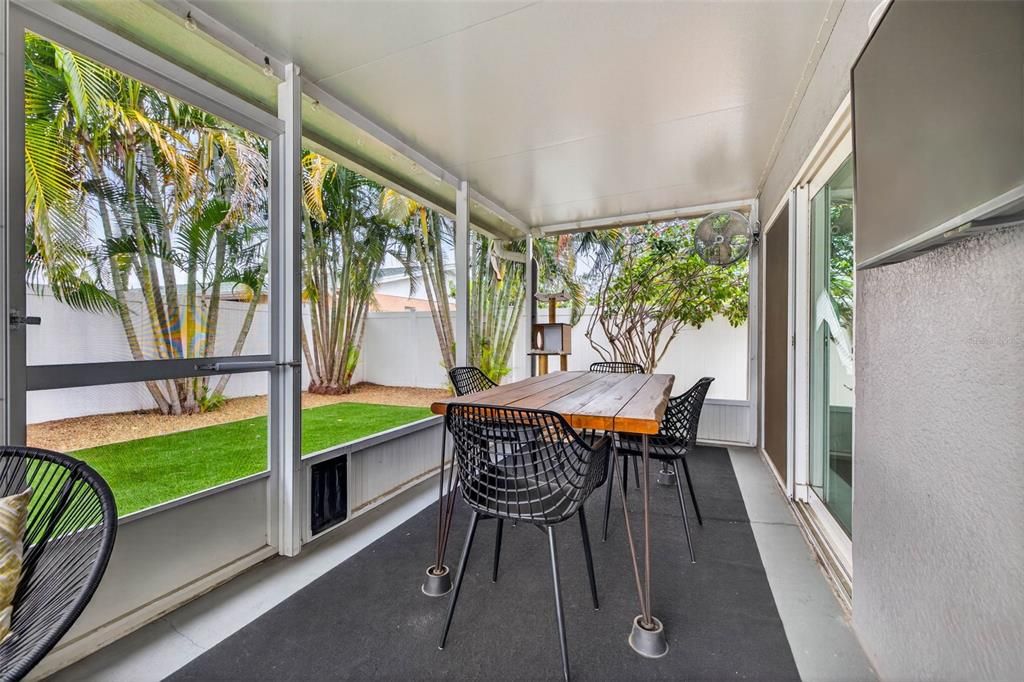 Active With Contract: $4,000 (3 beds, 2 baths, 1807 Square Feet)