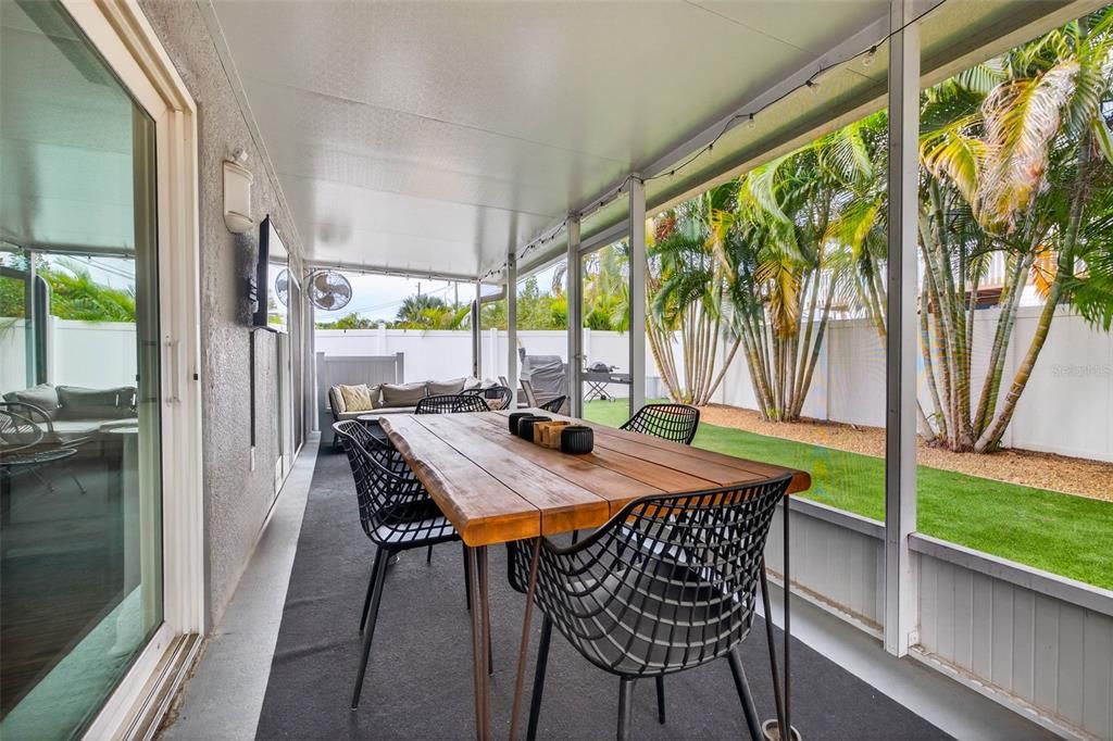 Active With Contract: $4,000 (3 beds, 2 baths, 1807 Square Feet)