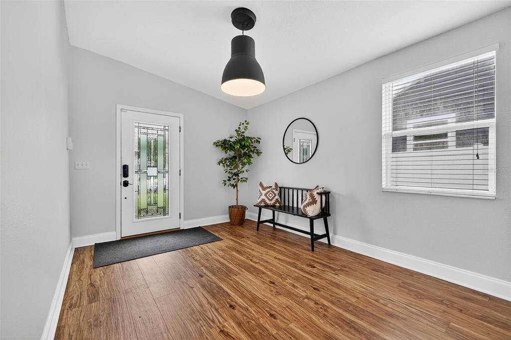 Active With Contract: $4,000 (3 beds, 2 baths, 1807 Square Feet)