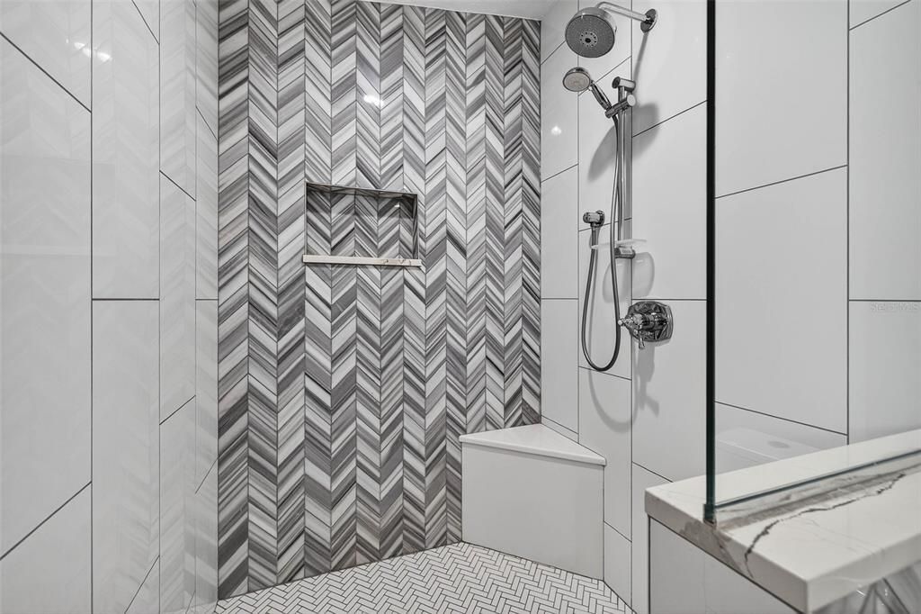 Active With Contract: $4,000 (3 beds, 2 baths, 1807 Square Feet)