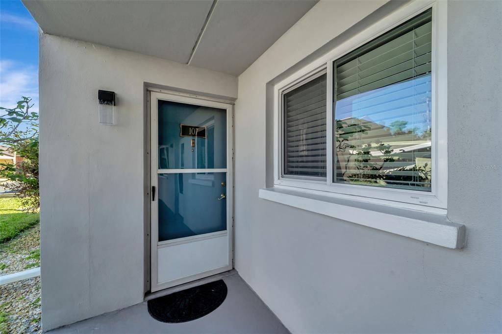 На продажу: $205,000 (2 спален, 2 ванн, 975 Квадратных фут)