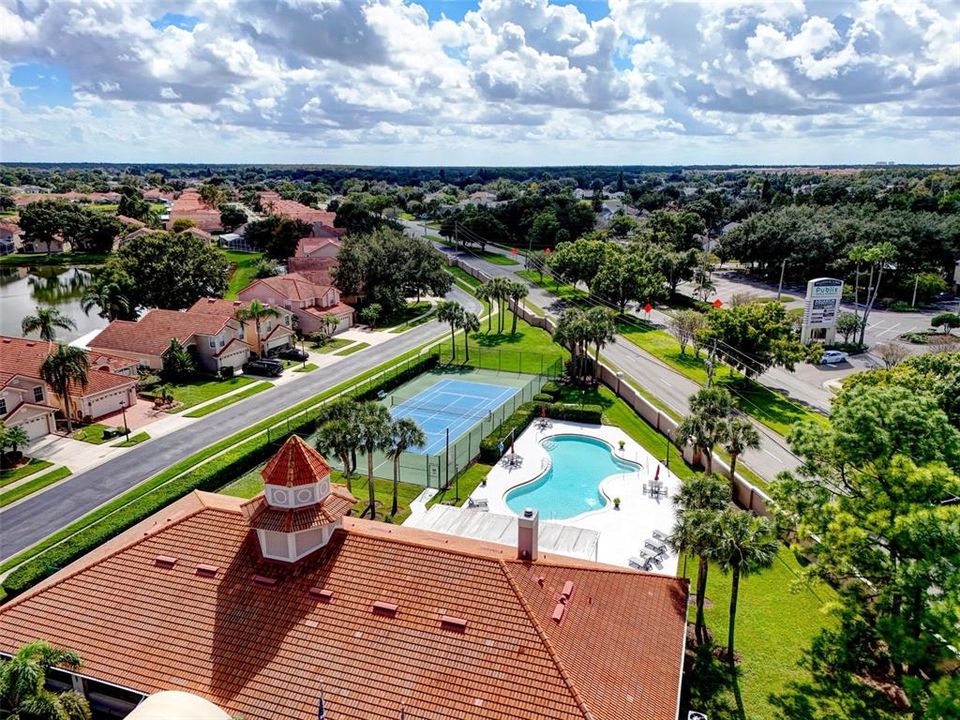 合同活跃: $595,000 (3 贝兹, 2 浴室, 1908 平方英尺)