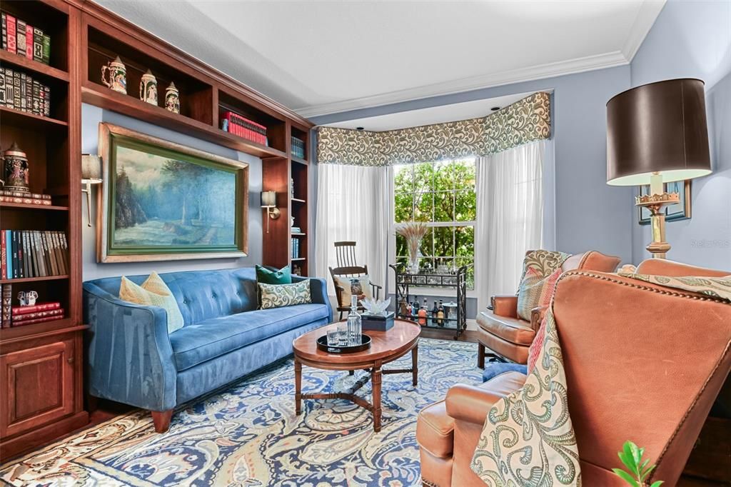 合同活跃: $595,000 (3 贝兹, 2 浴室, 1908 平方英尺)