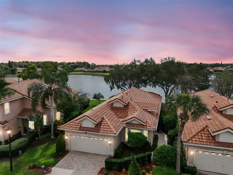 合同活跃: $595,000 (3 贝兹, 2 浴室, 1908 平方英尺)