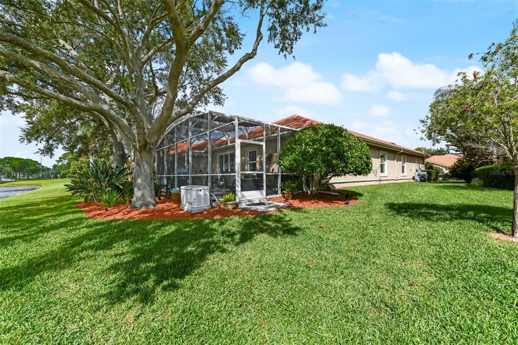 合同活跃: $595,000 (3 贝兹, 2 浴室, 1908 平方英尺)