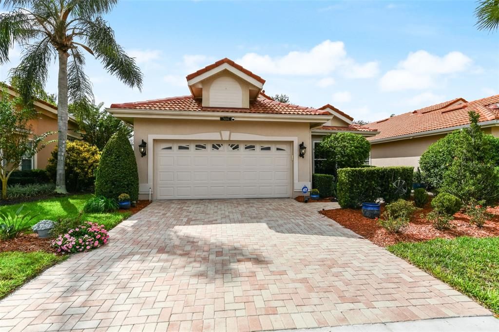 合同活跃: $595,000 (3 贝兹, 2 浴室, 1908 平方英尺)