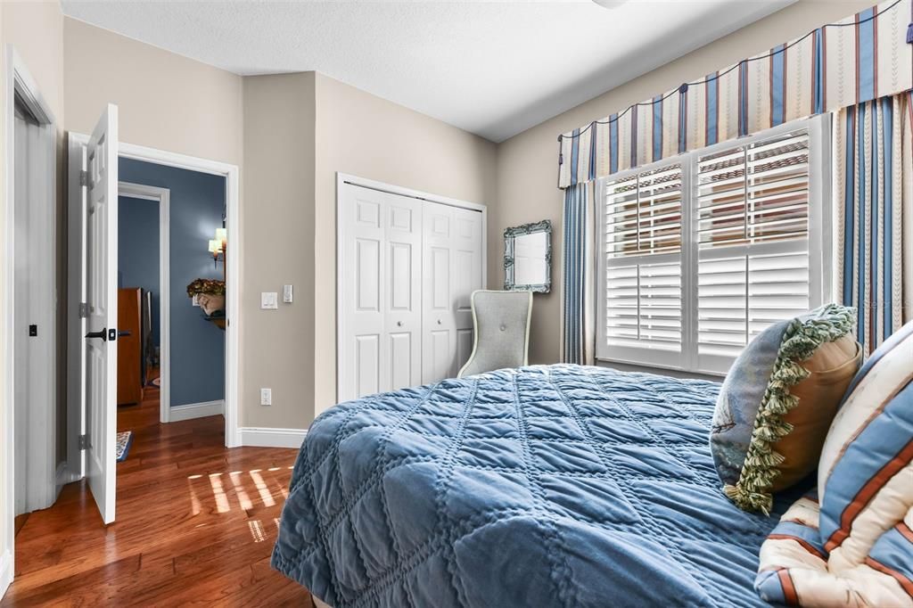 合同活跃: $595,000 (3 贝兹, 2 浴室, 1908 平方英尺)