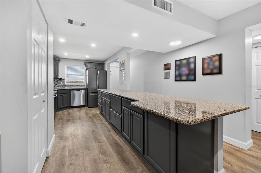 待售: $400,000 (2 贝兹, 2 浴室, 1450 平方英尺)