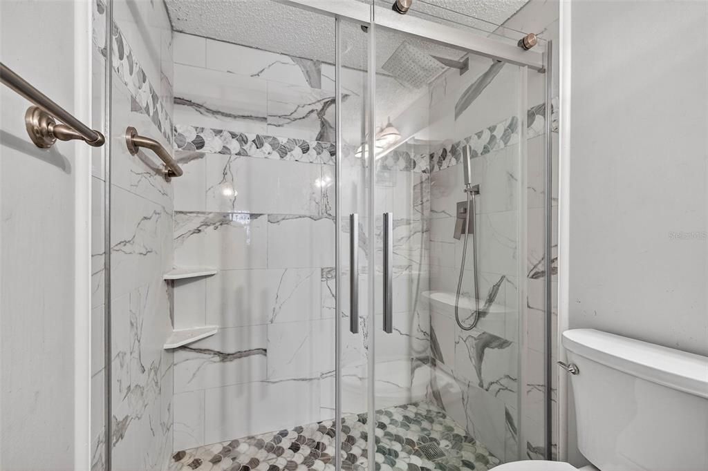 待售: $400,000 (2 贝兹, 2 浴室, 1450 平方英尺)