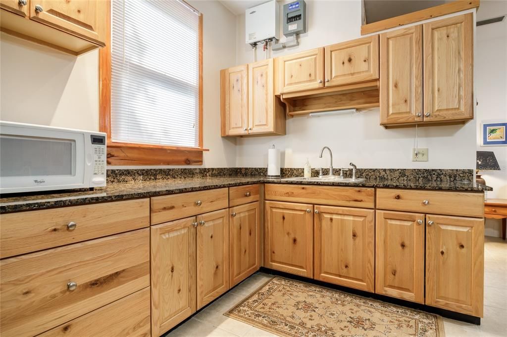 For Sale: $670,000 (2 beds, 3 baths, 2238 Square Feet)